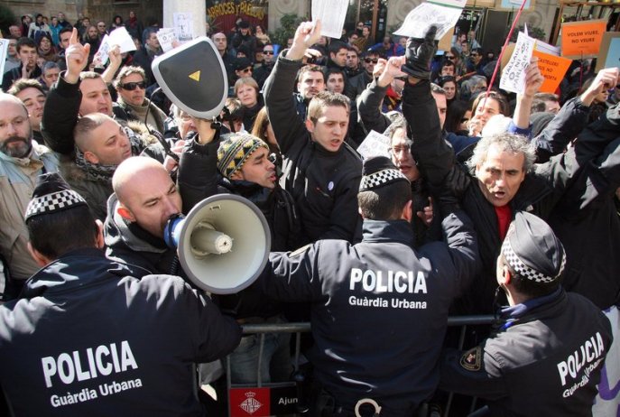 Protesta de los trabajadores de bus y metro de Barcelona contra los recortes